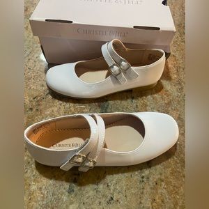 White girls dress shoes